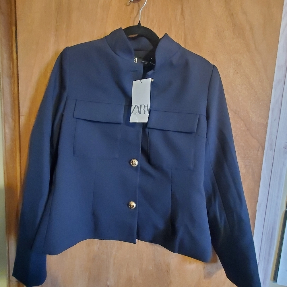 Zara Women's Dark Blue Blazer with Gold Buttons. NWT. MED. Long Sleeve